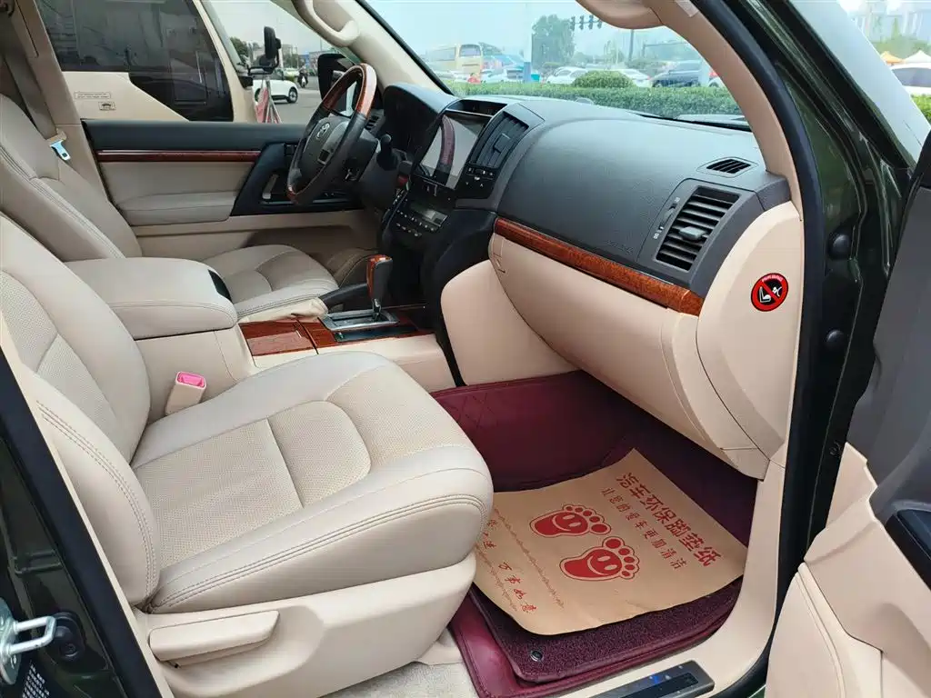 Toyota Land Cruiser 2015 — фото 15