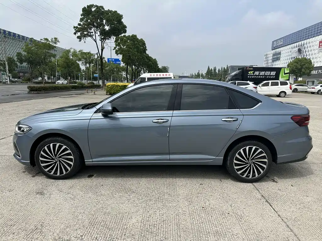 Volkswagen Lavida 2022