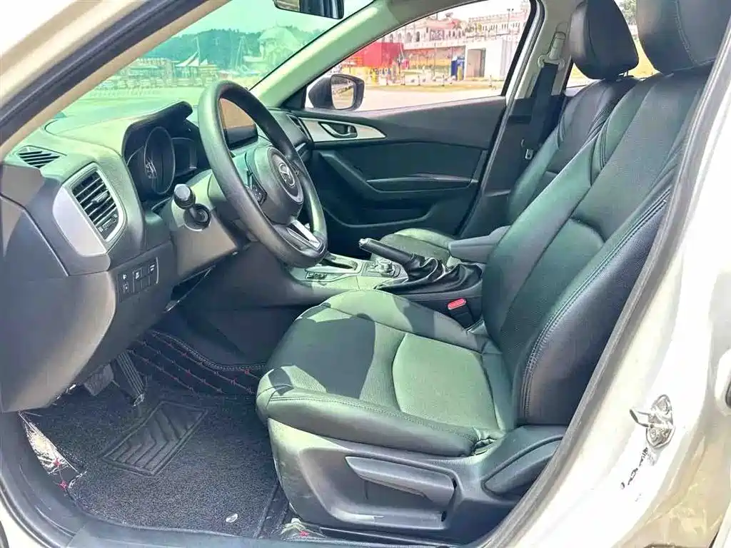 Mazda 3 Axela 2018