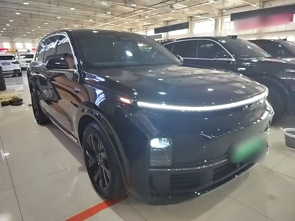 Li Auto Li L8 2024