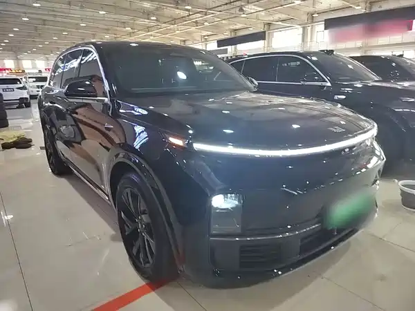 Li Auto L8 2024