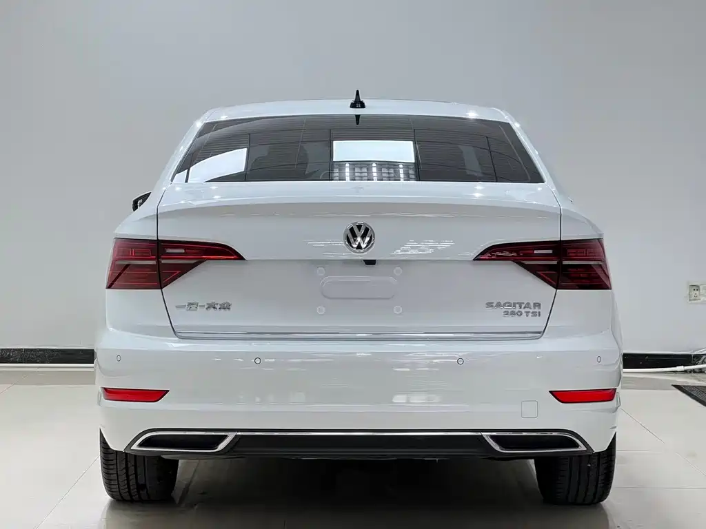 Volkswagen Sagitar 2022