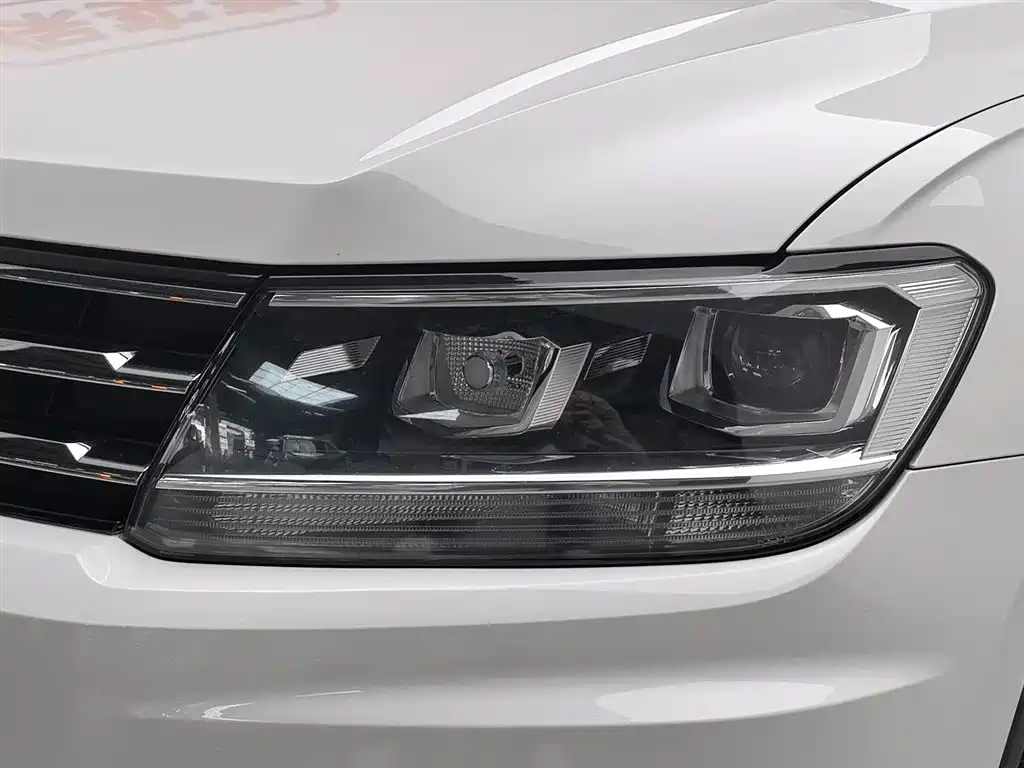 Volkswagen Tiguan L 2021 — фото 20