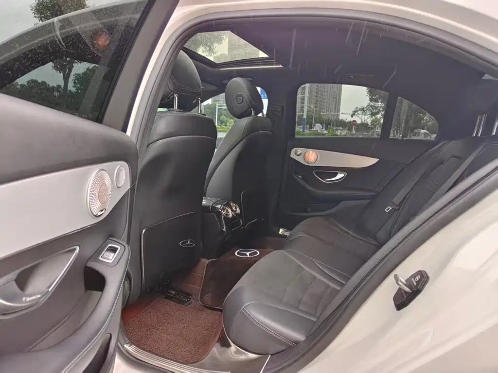 Mercedes-Benz C-Class 2020