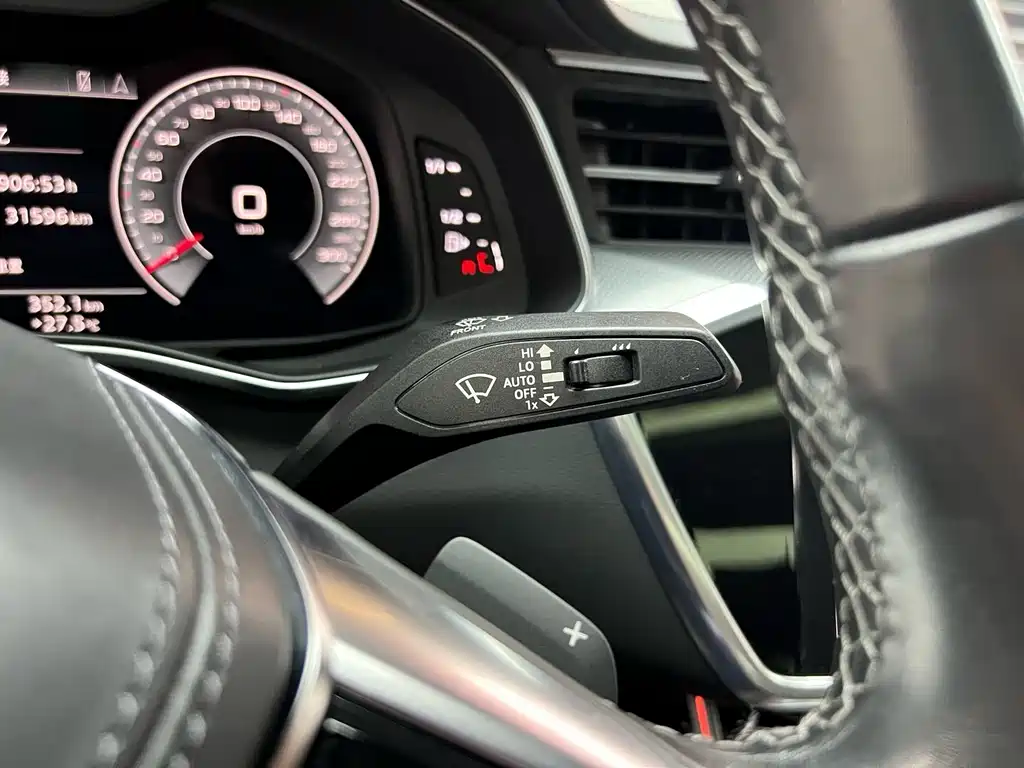 Audi A6L 2023 — фото 24