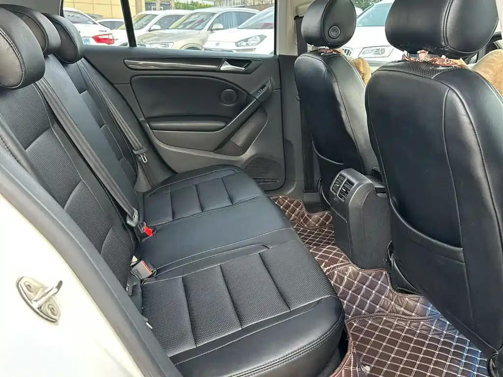 Volkswagen Golf 2014