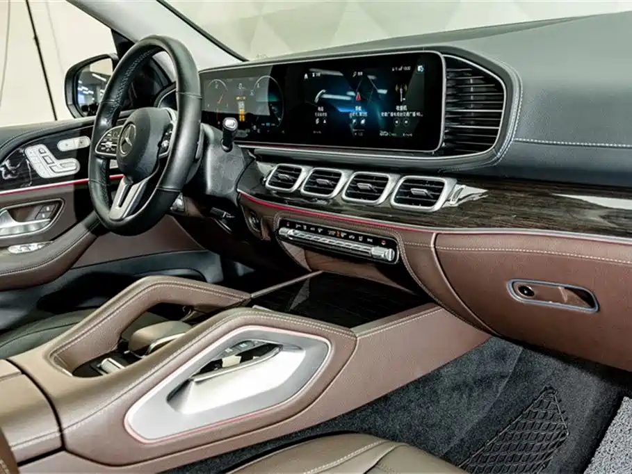 Mercedes-Benz GLS 2021 — фото 18
