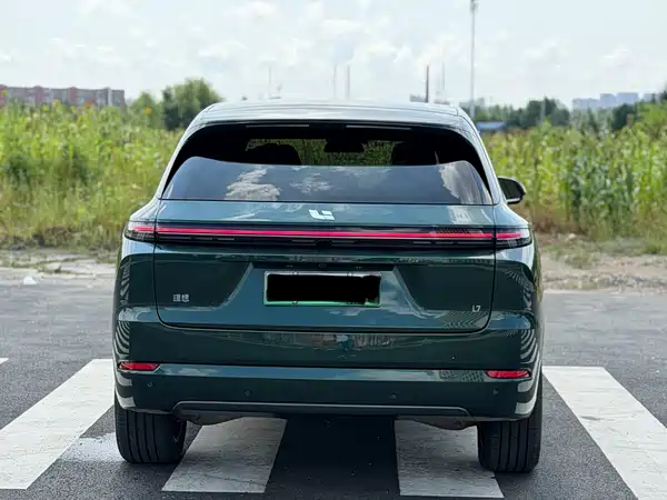 Li Auto L7 2024