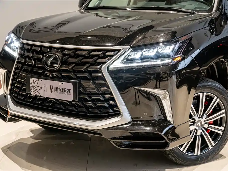 Lexus LX 2022 — фото 18