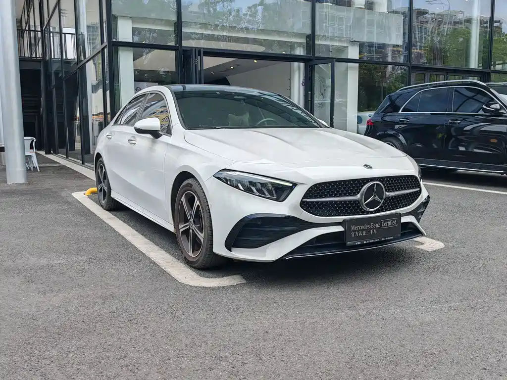 Mercedes-Benz A-Class 2023 — фото 3