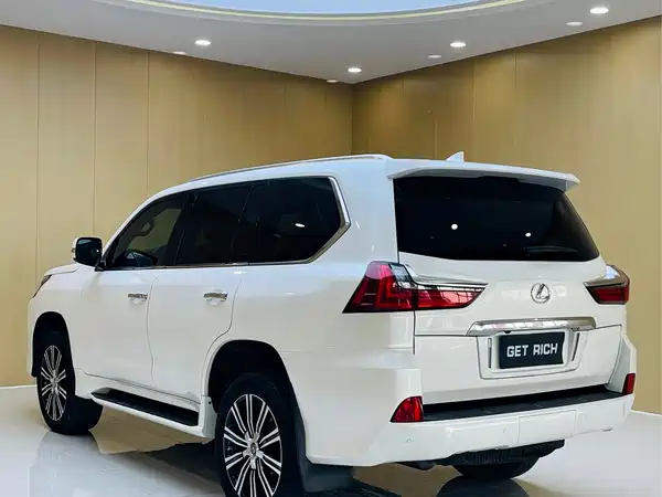 Lexus LX 2019