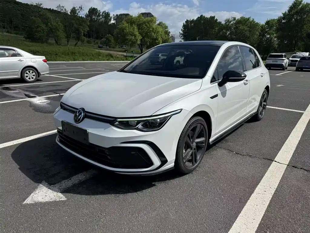 Volkswagen Golf 2023