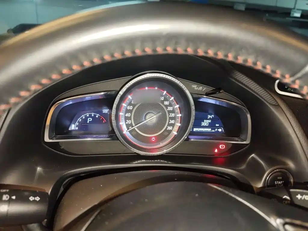 Mazda 3 Axela 2014