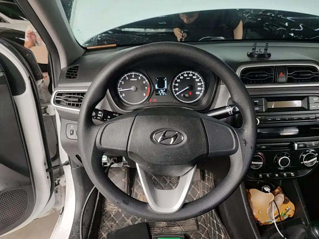 Hyundai Verna 2020 — фото 11