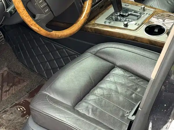Volkswagen Phaeton 2011