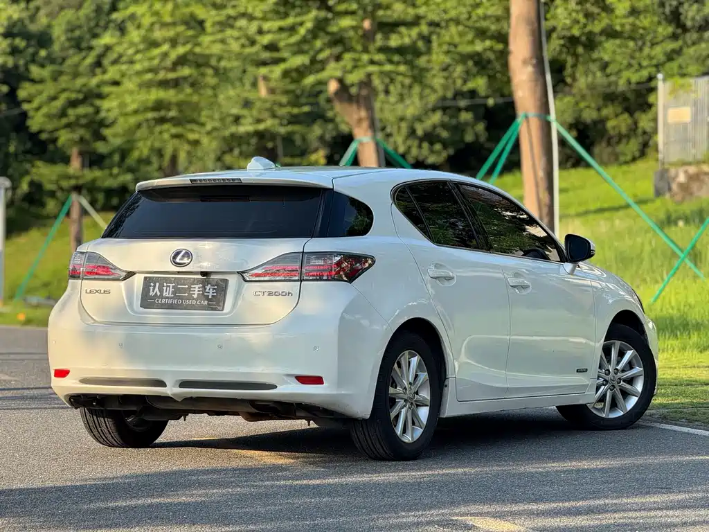 Lexus CT 2013