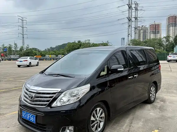 Toyota Alphard 2014