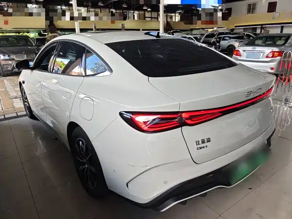 BYD Seal 06 2025