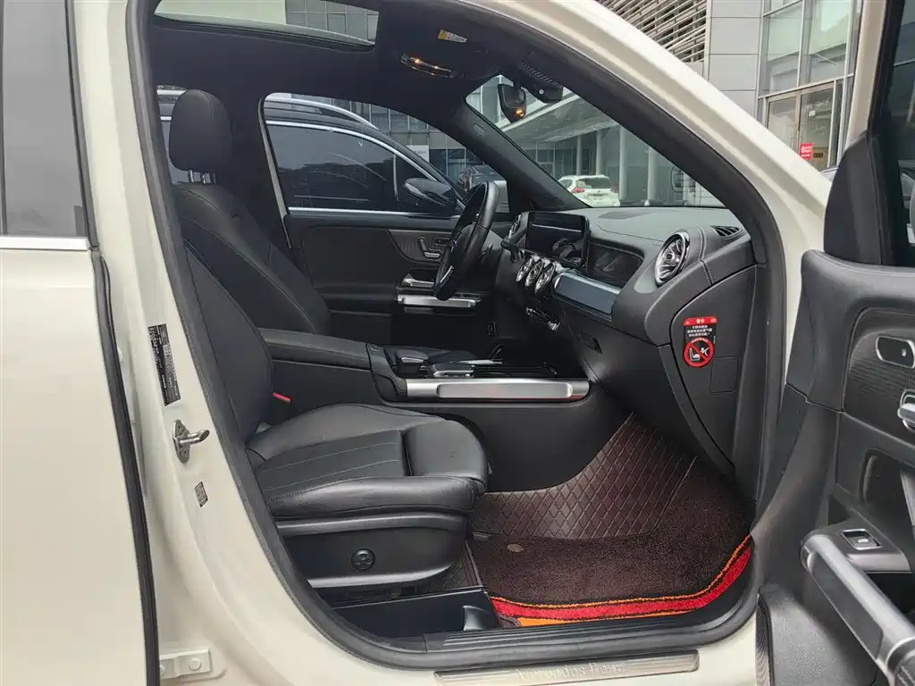 Mercedes-Benz GLB 2020 — фото 13