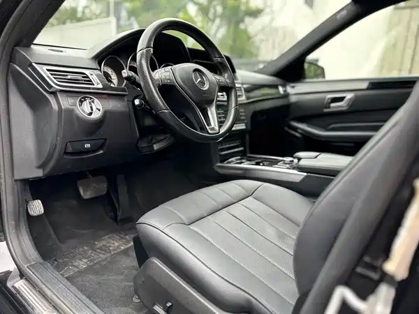 Mercedes-Benz E-Class 2015