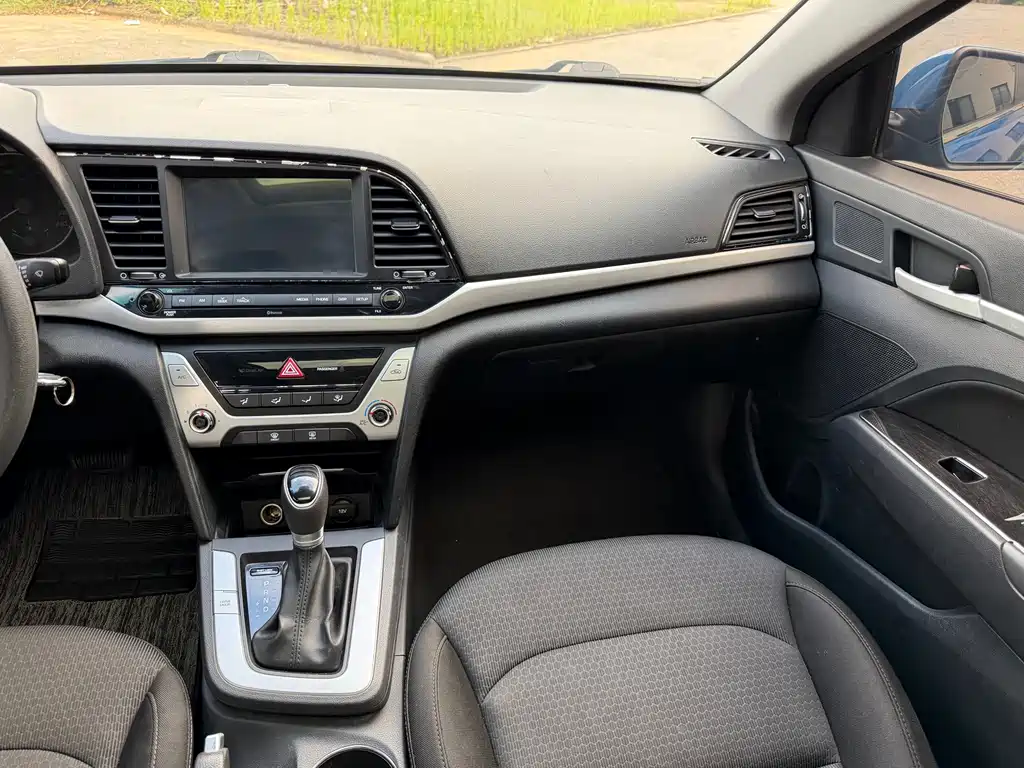 Hyundai Celesta 2016 — фото 13