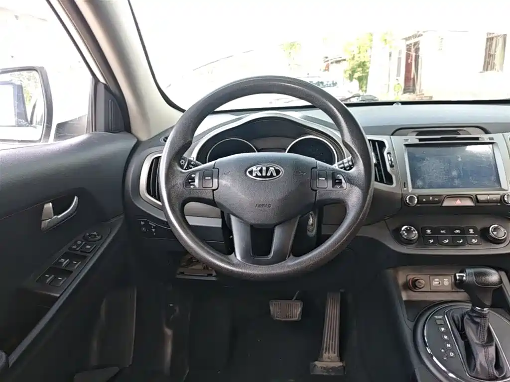 Kia Sportage 2015 — фото 11