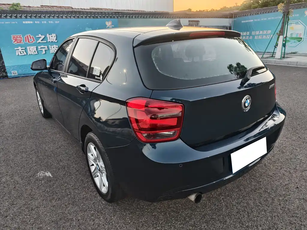 BMW 1 Series 2012 — фото 15