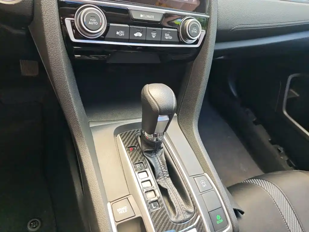 Honda Civic 2017 — фото 14