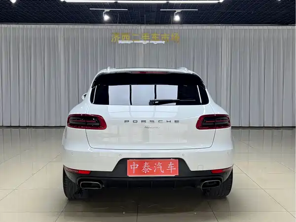 Porsche Macan 2015