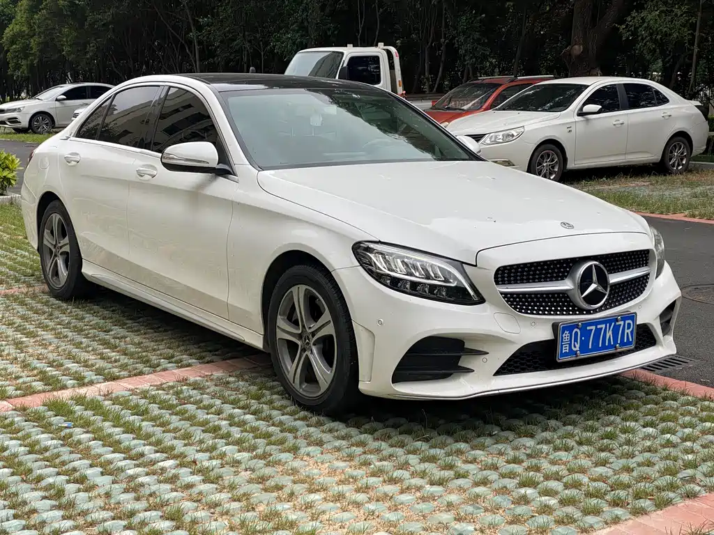 Mercedes-Benz C-Class 2020