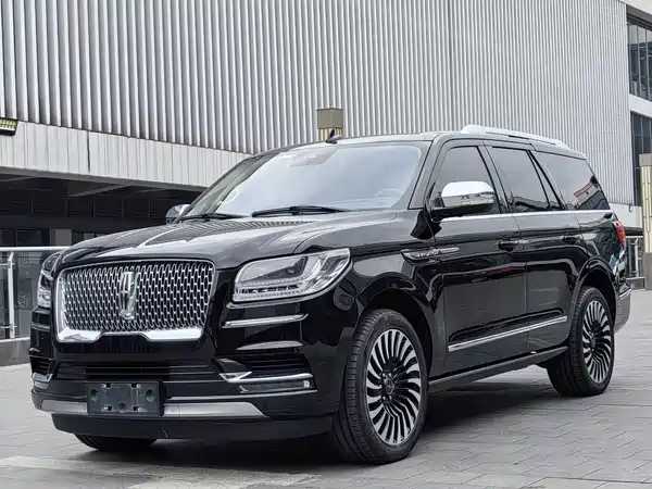 Lincoln Navigator 2021