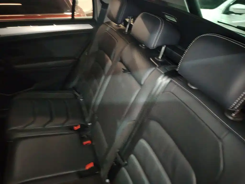 Volkswagen Tiguan L 2017 — фото 13