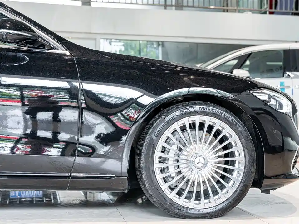 Mercedes-Benz Maybach S-Class 2025