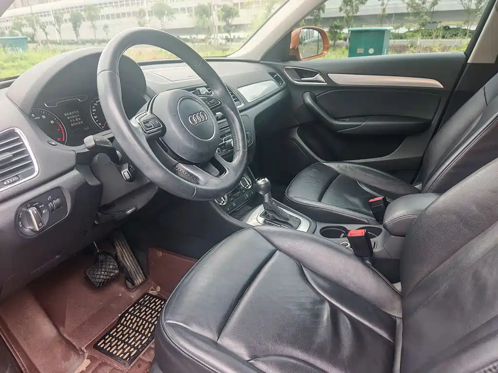 Audi Q3 2014