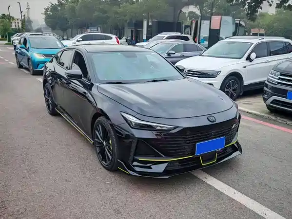 Changan UNI-V 2022