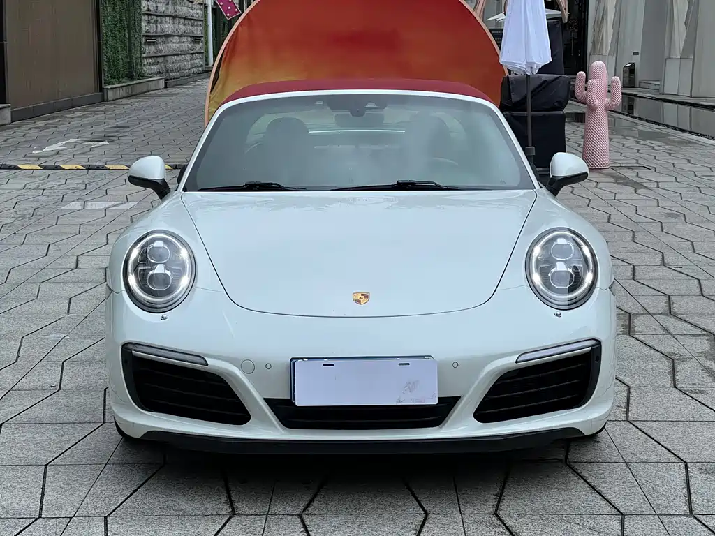 Porsche 911 2018