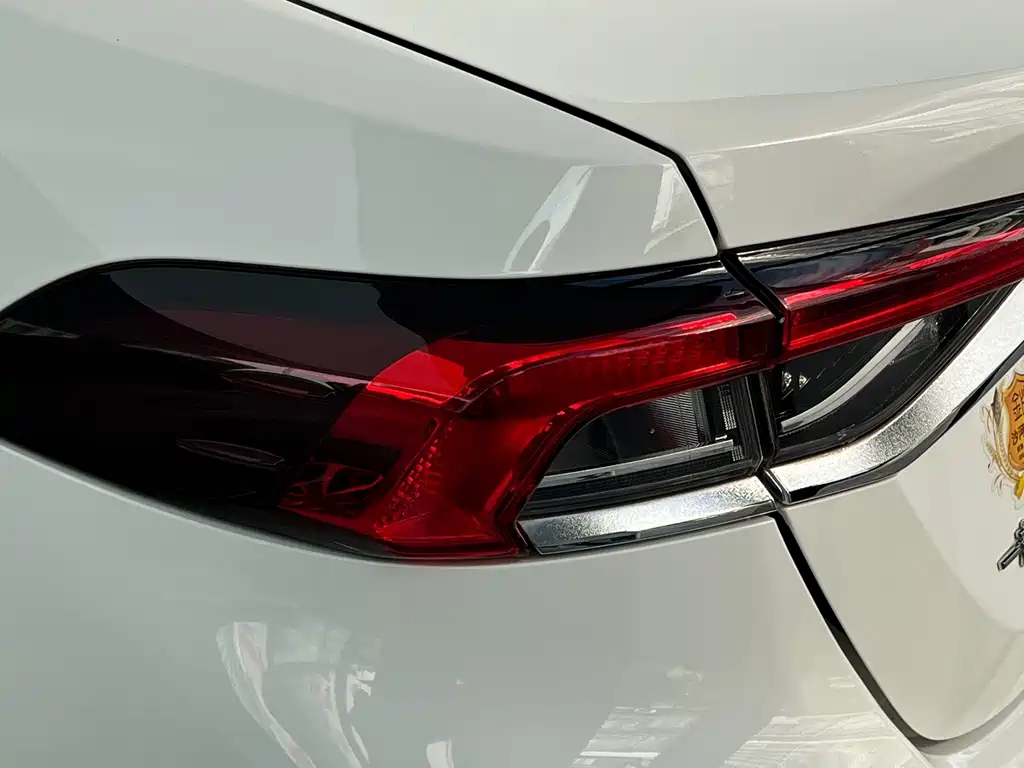 Toyota Corolla 2020 — фото 12