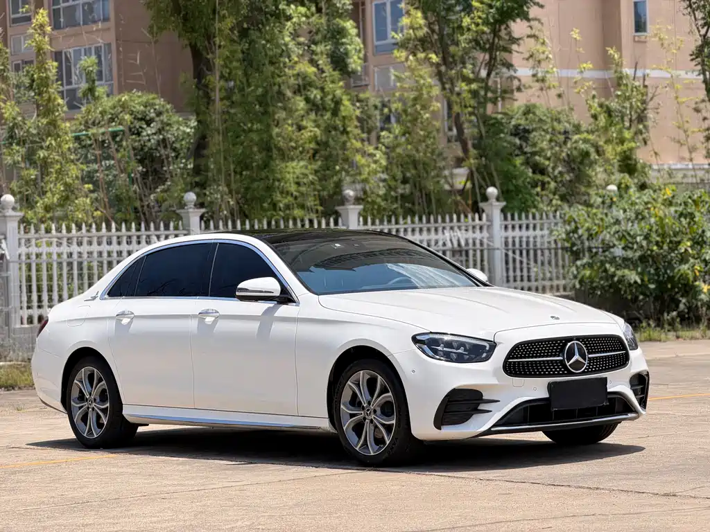 Mercedes-Benz E-Class 2021