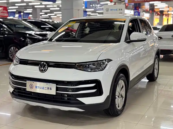 Volkswagen Tharu 2025