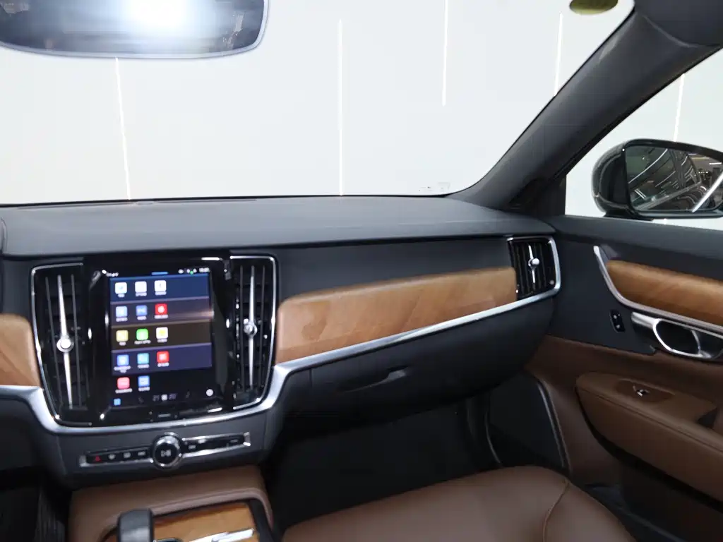 Volvo S90 2025 — фото 17