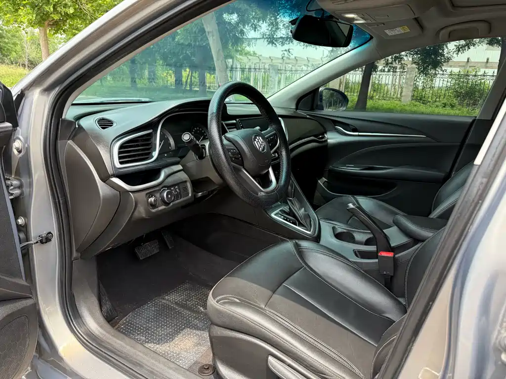 Buick Excelle 2018 — фото 11