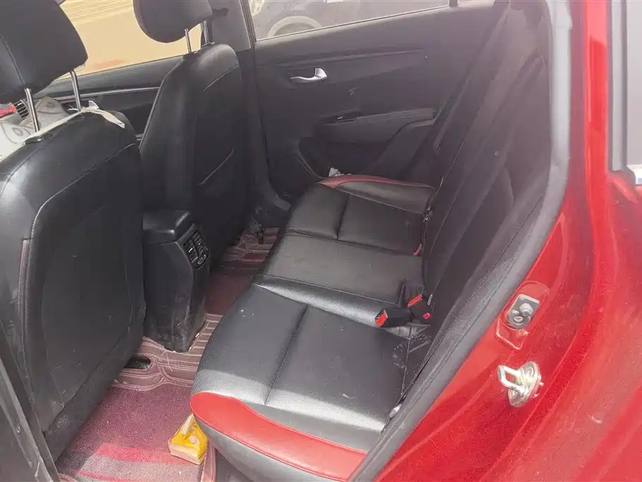 Kia KX Cross 2018 — фото 11