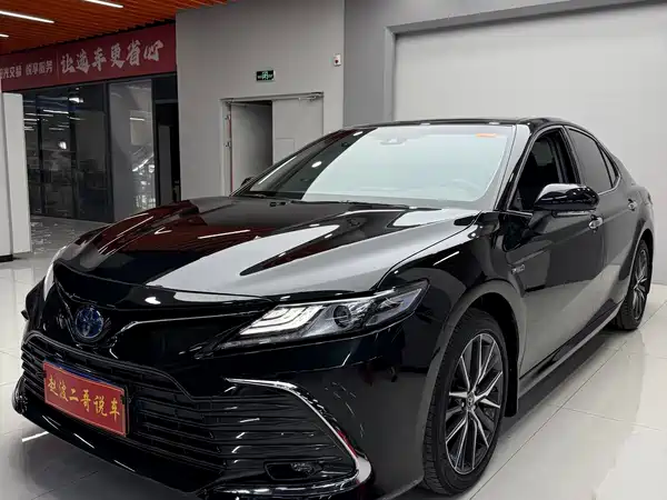 Toyota Camry 2021