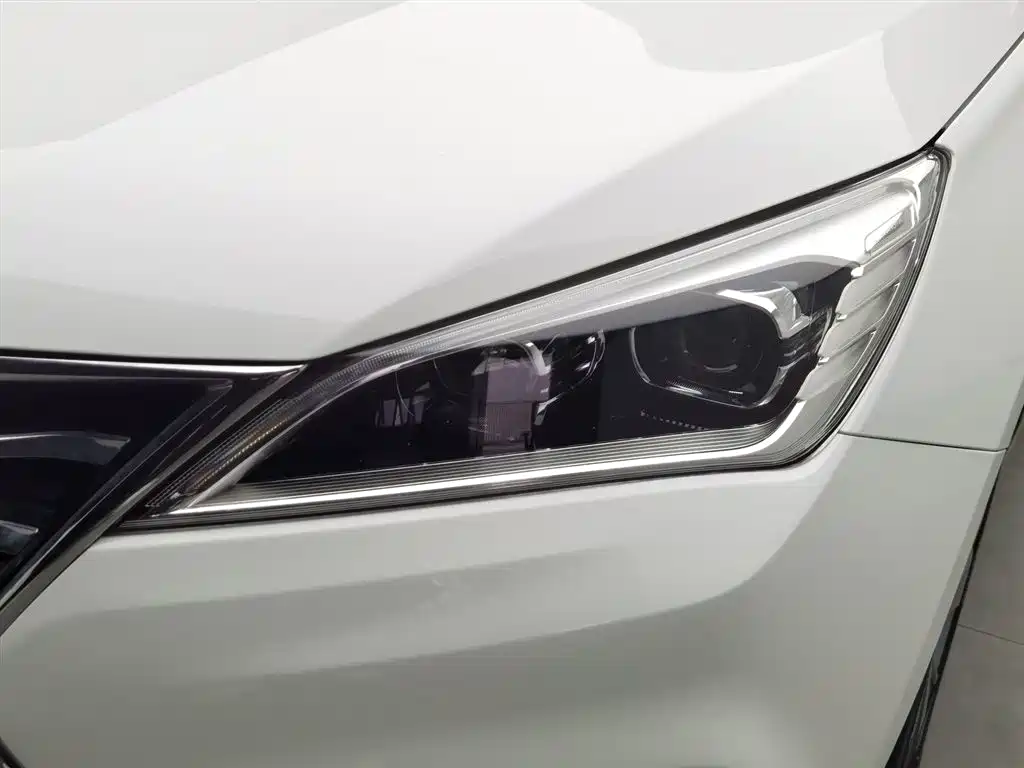 Changan Eado DT 2018 — фото 7