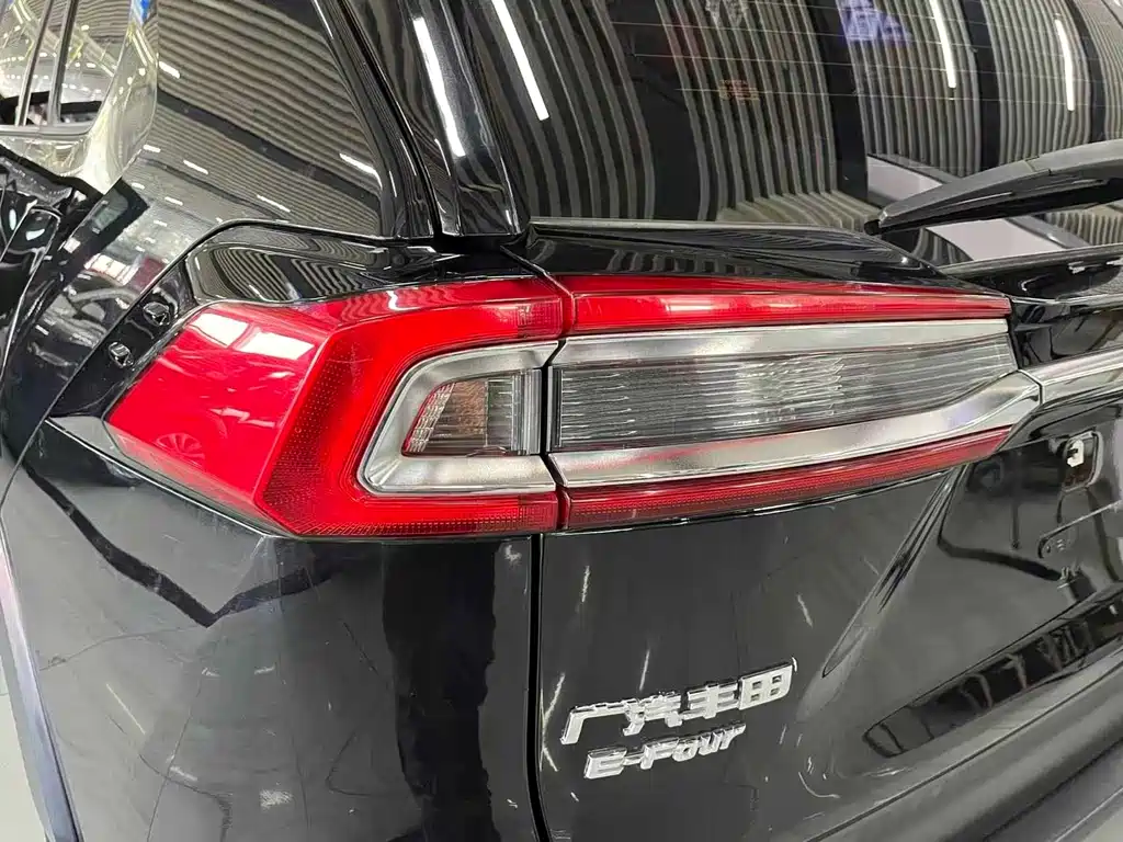Toyota Wildlander 2021 — фото 15