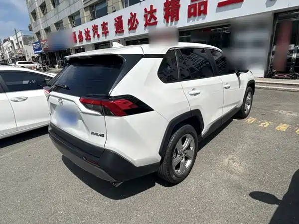 Toyota RAV4 2023