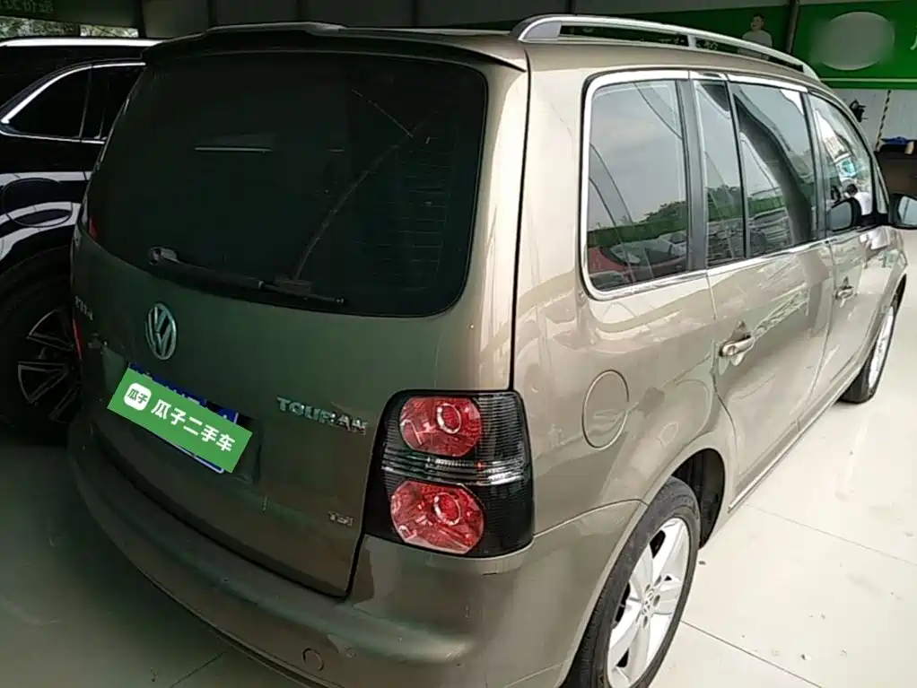 Volkswagen Touran 2016
