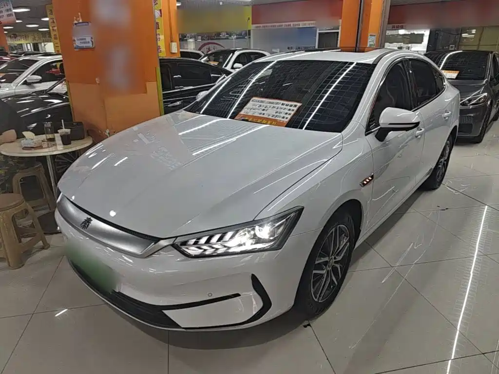 BYD Qin PLUS 2025 — фото 1