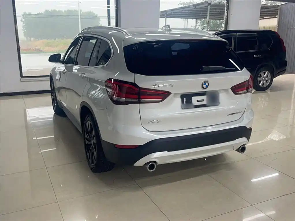 BMW X1 2020 — фото 4