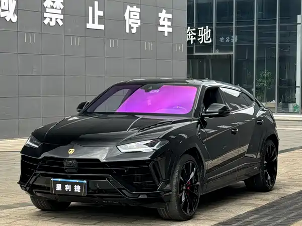 Lamborghini Urus 2023